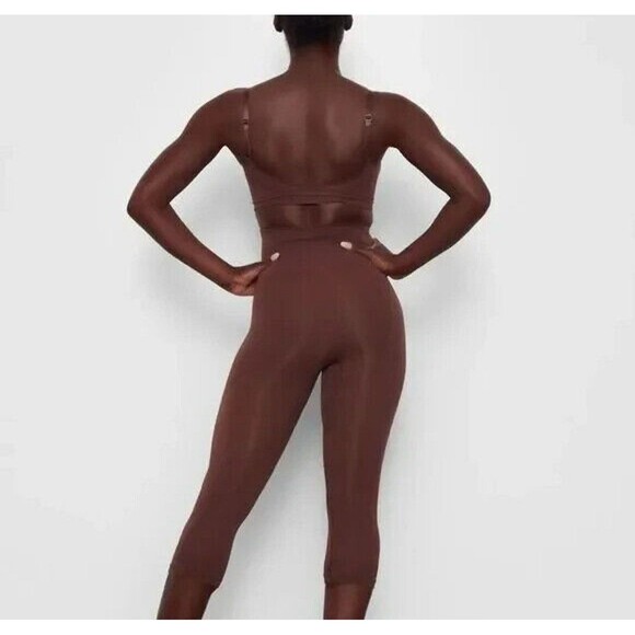 Skims Sculpting Below The Knee Legging cocoa - Picture 2 of 4